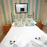 Devonshire Arms Inn Cracoe