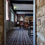 Devonshire Arms 2*