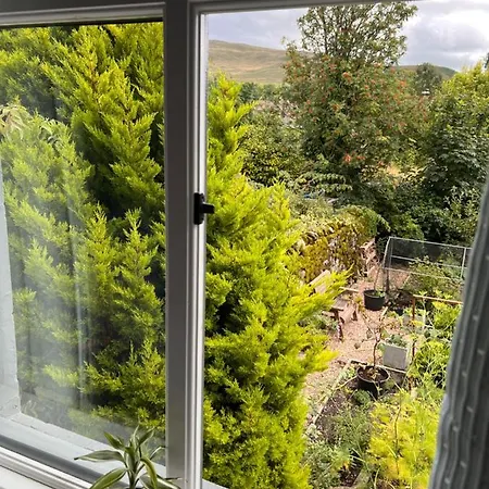 Devonshire Arms 2* Cracoe