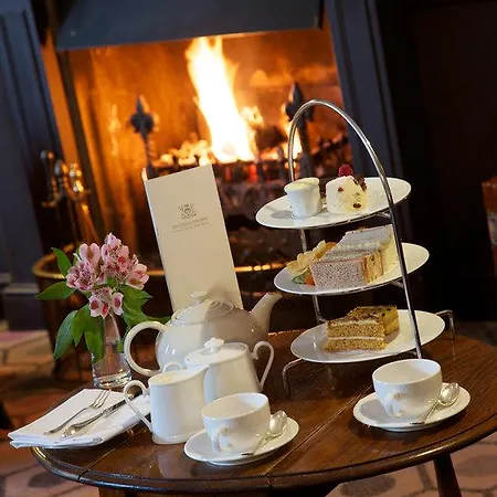 Devonshire Arms 2*