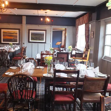 Devonshire Arms 2*